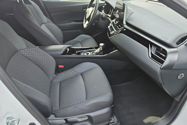 Toyota C-HR 1.8 HSD 122KM STYLE, salon Polska, gwarancja zdjęcie 23