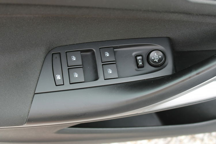 Opel Astra EDITION 122HP F-vat Salon Polska Gwarancja zdjęcie 18
