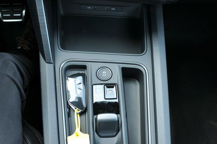 Cupra Formentor VZ 2.0TSI 310KM DSG 4Drive Matrix Panorama El.Klapa Nowy Gwar Dealer zdjęcie 28