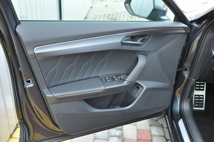 Cupra Formentor VZ 2.0TSI 310KM DSG 4Drive Matrix Panorama El.Klapa Nowy Gwar Dealer zdjęcie 9