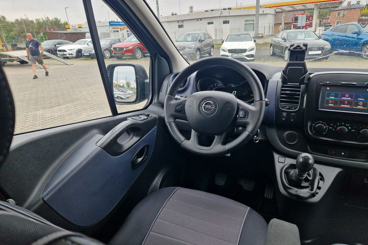 Vivaro Opel Vivaro Drzwi z obu stron Po serwisie Navi Bluetooth Gwarancja zdjęcie 23