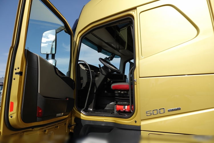 Volvo FH 500 / LOWDECK / MEGA / 2017 ROK / PO ZŁOTYM KONTRAKCIE SERWISOWYM / zdjęcie 26