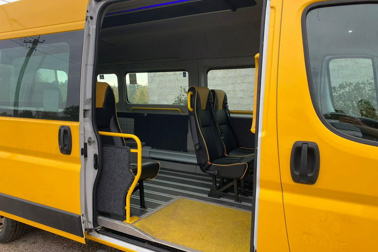 Fiat Ducato 3.0 Benzyna z Gazem 8-osobowy rampa dla wózka AUTOBUS cena netto zdjęcie 28