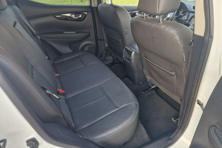 Nissan Qashqai Ledy. ASO.4x4. Skóra. Panorama. Bogato wyposażony. zdjęcie 13