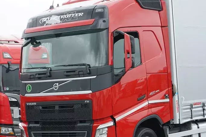 Volvo / FH 460 / ACC / EURO 6 / ZESTAW PRZESTRZENNY 120 M3 zdjęcie 34