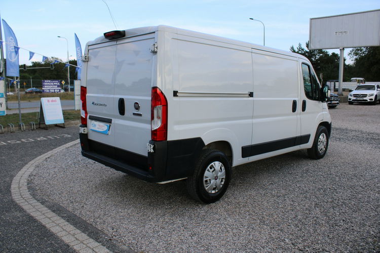 Fiat Ducato F-vat 3-osobowy Elektryk L2h1 Salon polska122HP zdjęcie 5