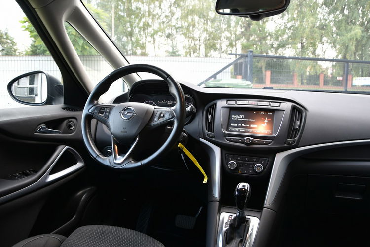 Opel Zafira 1.6 Benzyna Gwarancja Bogate Wyposażenie Zadbane zdjęcie 14