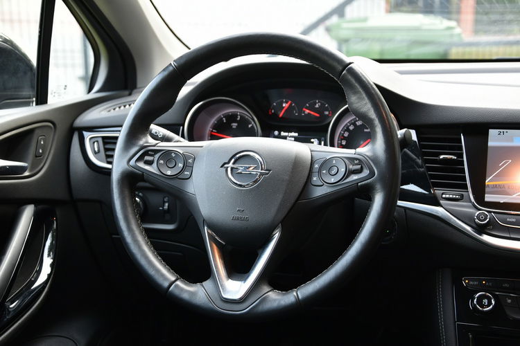 Opel Astra 1.6 Diesel Gwarancja Bogate Wyposażenie Zadbane zdjęcie 15