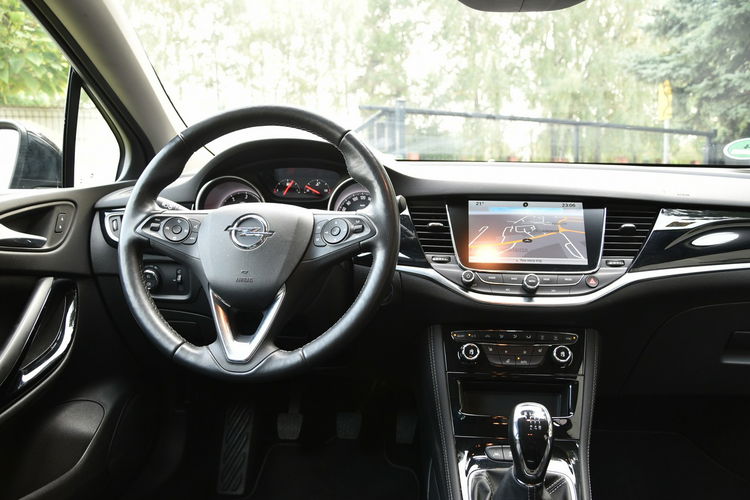 Opel Astra 1.6 Diesel Gwarancja Bogate Wyposażenie Zadbane zdjęcie 18