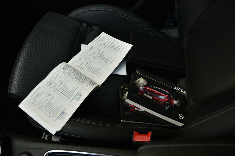 Opel Astra 1.6 Diesel Gwarancja Bogate Wyposażenie Zadbane zdjęcie 31