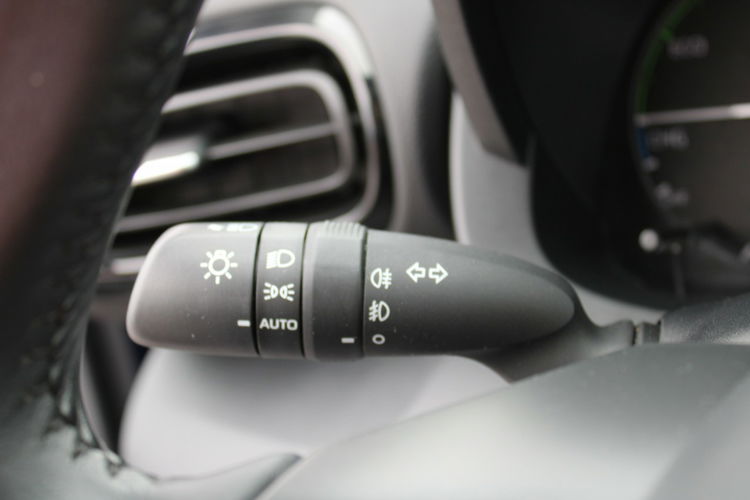 Toyota Yaris 1.5 HYBRID F-vat Comfort Salon Polska Kamera zdjęcie 14