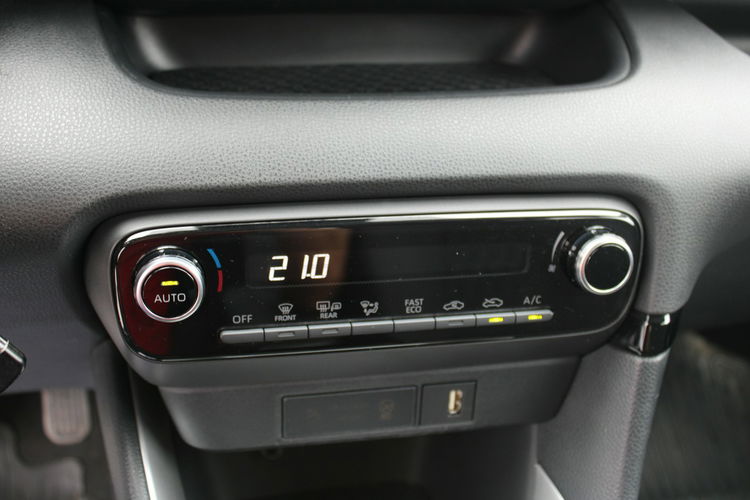 Toyota Yaris 1.5 HYBRID F-vat Comfort Salon Polska Kamera zdjęcie 19