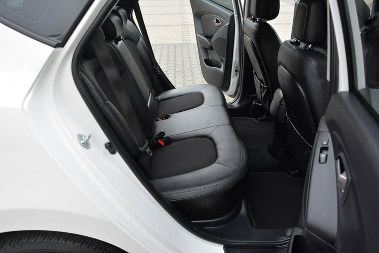 Hyundai ix35 Premium Lift Ledy Duża Navi Kamera Parktronic Skóry Niemiec zdjęcie 15