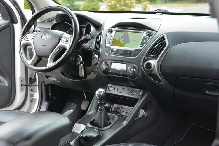 Hyundai ix35 Premium Lift Ledy Duża Navi Kamera Parktronic Skóry Niemiec zdjęcie 17