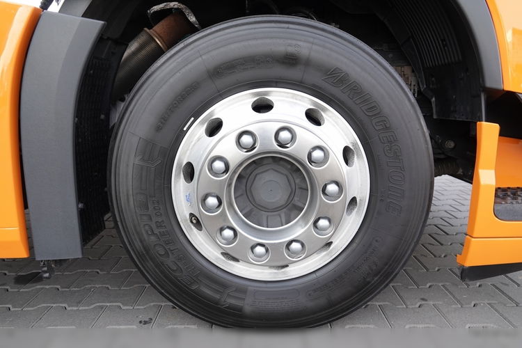 Volvo FH 500 / XXL / PEŁNY ADR / KLIMA POSTOJOWA / ALUSY / SALON POLSKA / PO ZŁOTYM KONTRAKCIE SERWISOWYM zdjęcie 21