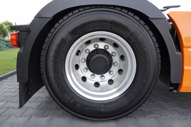 Volvo FH 500 / XXL / PEŁNY ADR / KLIMA POSTOJOWA / ALUSY / SALON POLSKA / PO ZŁOTYM KONTRAKCIE SERWISOWYM zdjęcie 23