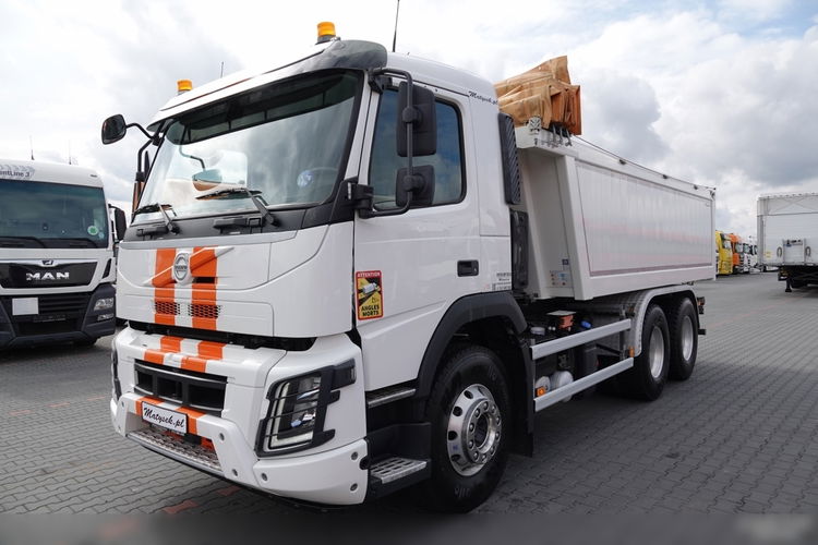 Volvo FMX 380 / 6x4 / WYWROTKA / 2019 / OŚ PODNOSZONA / ŁADOWNOŚĆ: 15 500 KG / WAGA: 10.500 KG / TYLNOZSYP / EURO 6 / zdjęcie 10