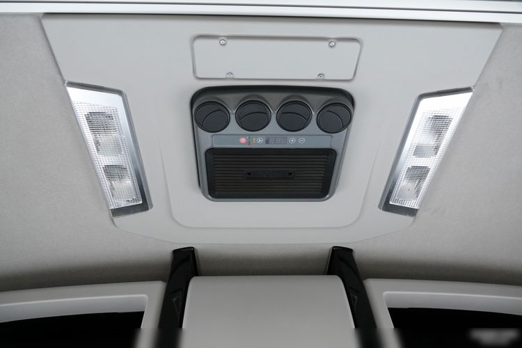 RENAULT T 480 / PEŁNY ADR / RETARDER / 290 tys.km / KLIMA POSTOJOWA / SPROWADZONA / PO KONTRAKTOWA / zdjęcie 39
