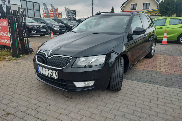 Skoda Octavia 2.0 TDi 150KM Klimatronic Navi zdjęcie 12