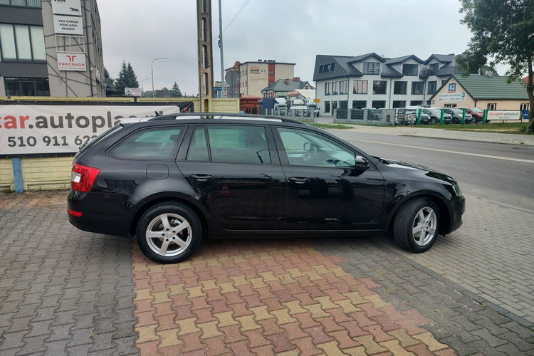 Skoda Octavia 2.0 TDi 150KM Klimatronic Navi zdjęcie 3