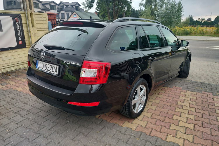 Skoda Octavia 2.0 TDi 150KM Klimatronic Navi zdjęcie 5