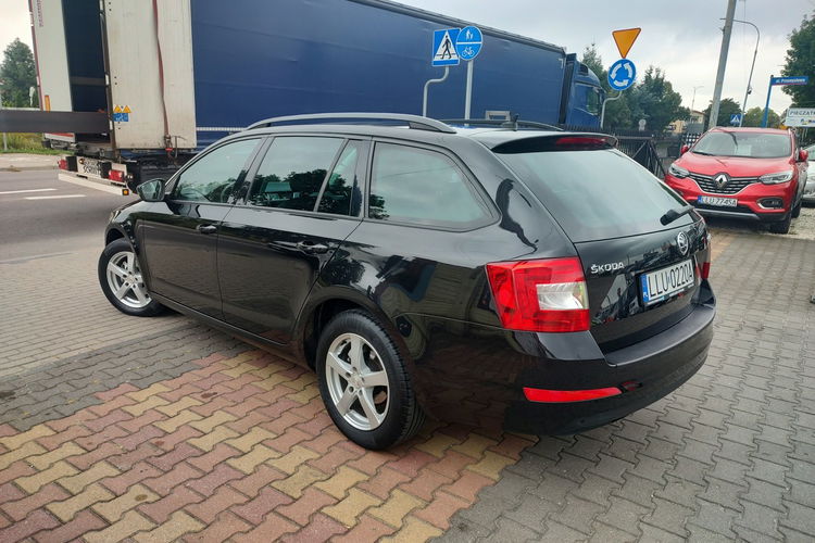 Skoda Octavia 2.0 TDi 150KM Klimatronic Navi zdjęcie 8