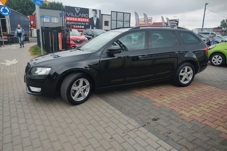 Skoda Octavia 2.0 TDi 150KM Klimatronic Navi zdjęcie 9