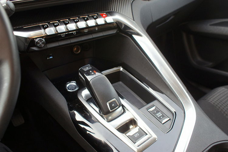 Peugeot 3008 zdjęcie 17
