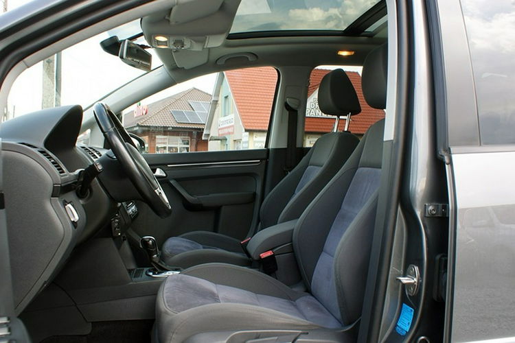 Volkswagen Touran zdjęcie 10