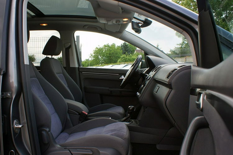 Volkswagen Touran zdjęcie 13