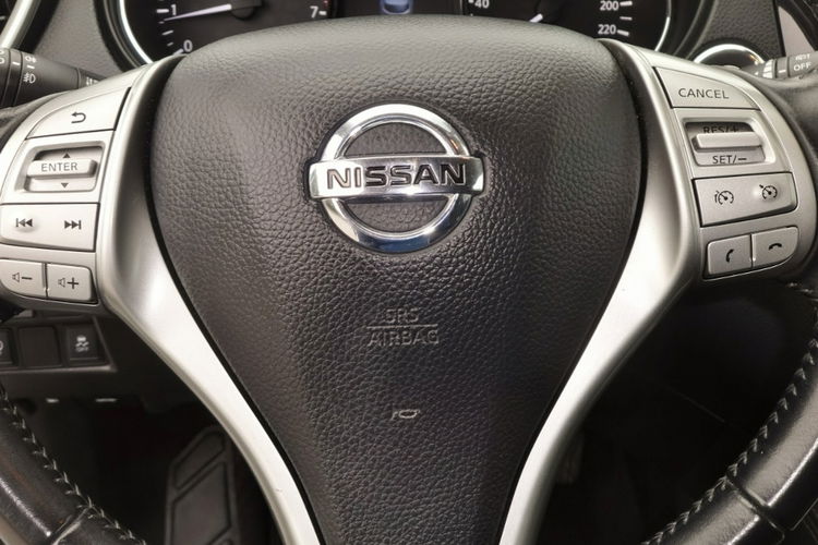 Nissan Qashqai Perła Navi Panorama zdjęcie 17