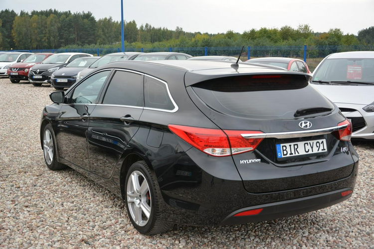 Hyundai i40 1.6(135KM) Ledy Duza Navi Kamera Parktronic Alu 17 ASO Model 13r zdjęcie 3