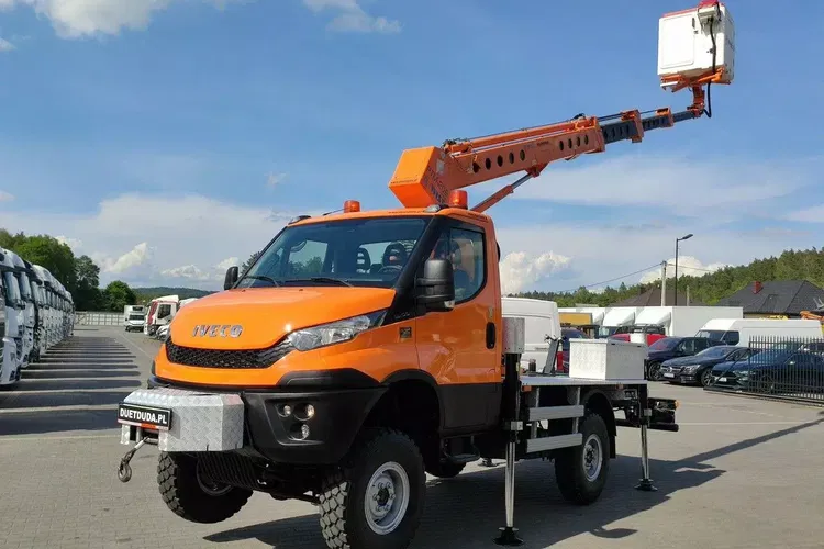 Iveco Daily 55-170 4x4 Zwyżka 20 metrów Bumar WISS PTM-20E Unikat zdjęcie 11