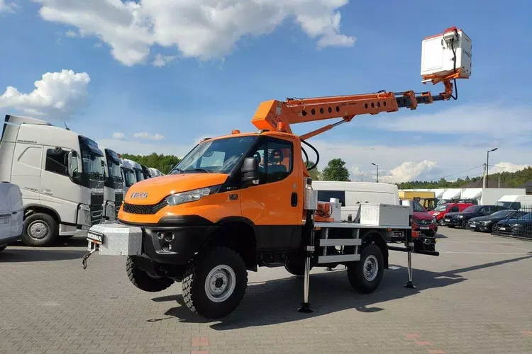 Iveco Daily 55-170 4x4 Zwyżka 20 metrów Bumar WISS PTM-20E Unikat zdjęcie 7