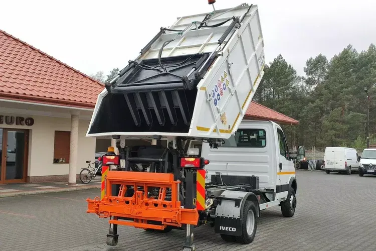 Iveco Daily 65C14 3.0 Wywrot Śmieciarka Mały Przebieg zdjęcie 20