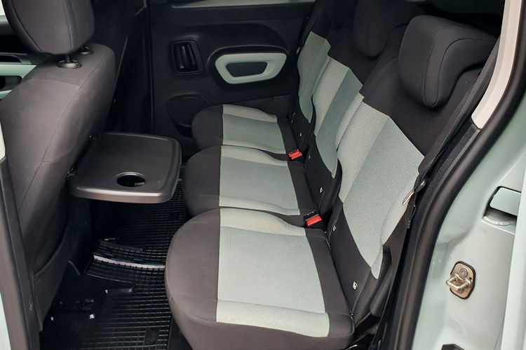 Citroen Berlingo 1.5 BLUEHDI FEEL 130KM AUTOMAT, Salon PL, I WŁ, bogata wersja , F.vat23%, zdjęcie 19