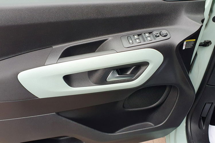 Citroen Berlingo 1.5 BLUEHDI FEEL 130KM AUTOMAT, Salon PL, I WŁ, bogata wersja , F.vat23%, zdjęcie 36