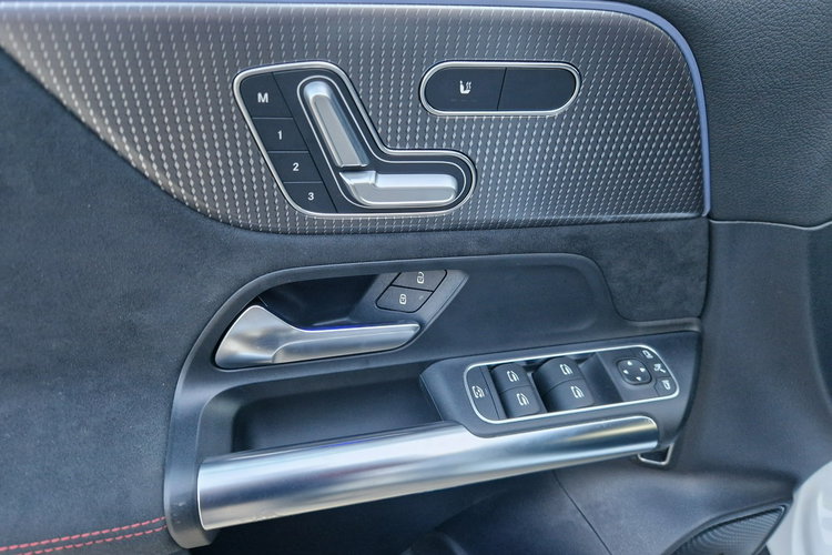 Mercedes EQA Pakiet AMG. Zasięg 410Kl. 292Ps. Full-Led zdjęcie 19