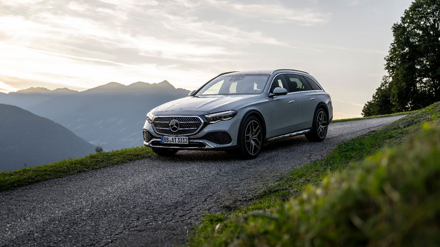 Mercedes E 300 de PHEV 4-Matic AMG 9G-Tronic zdjęcie 