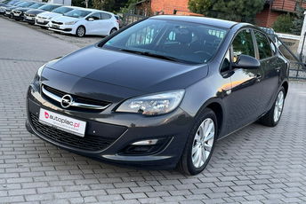 Opel Astra Benzyna Sedan Gwarancja 