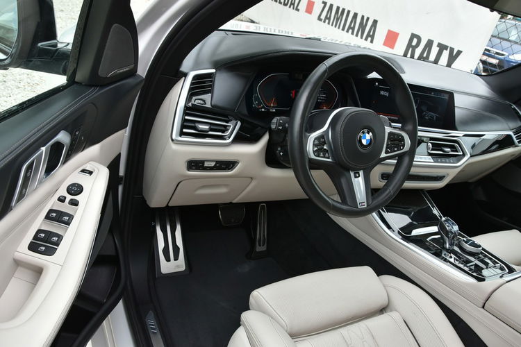 BMW X5 xDrive40i 340KM 2019r. Polski SALON Mpakiet HeadUp H/K Panorama FulLED zdjęcie 17