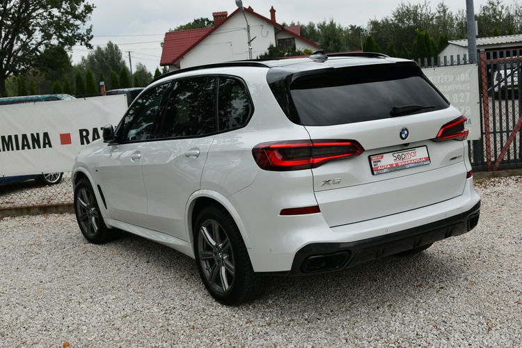 BMW X5 xDrive40i 340KM 2019r. Polski SALON Mpakiet HeadUp H/K Panorama FulLED zdjęcie 24