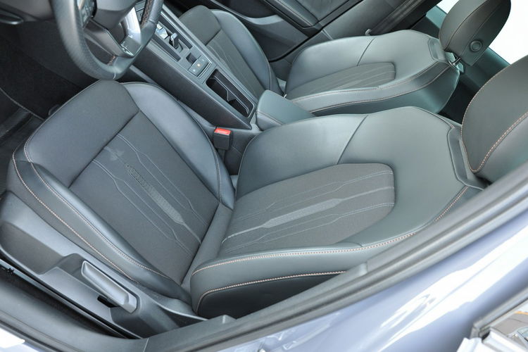 Cupra Formentor 1.5 TSI 150KM DSG Matrix Ambiente Navi Serwis ASO zdjęcie 9