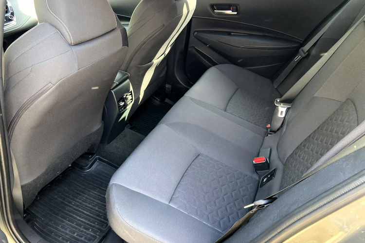 Toyota Corolla TS 1.8 HSD 122KM COMFORT STYLE TECH, salon Polska, gwarancja zdjęcie 11