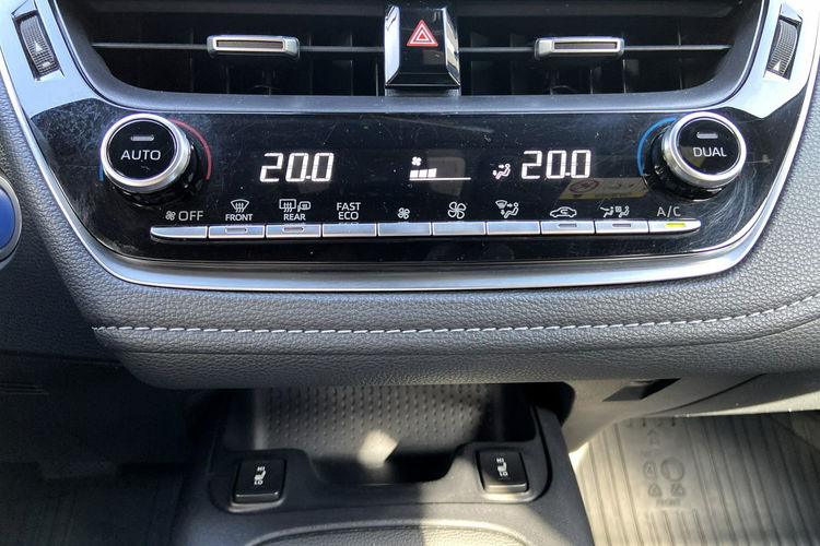 Toyota Corolla TS 1.8 HSD 122KM COMFORT STYLE TECH, salon Polska, gwarancja zdjęcie 17