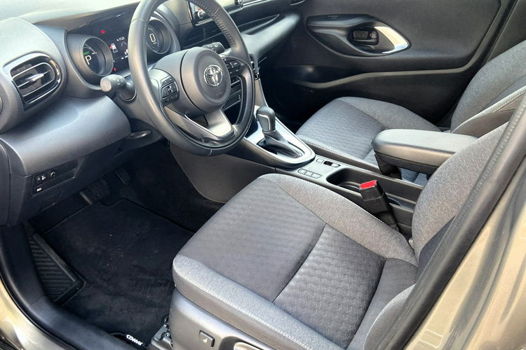 Toyota Yaris 1.5 HSD 116KM COMFORT STYLE TECH, salon Polska, gwarancja zdjęcie 10