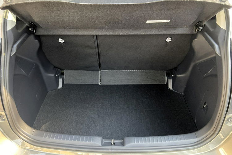 Toyota Yaris 1.5 HSD 116KM COMFORT STYLE TECH, salon Polska, gwarancja zdjęcie 12