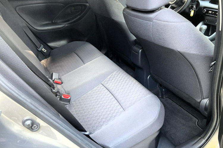 Toyota Yaris 1.5 HSD 116KM COMFORT STYLE TECH, salon Polska, gwarancja zdjęcie 13