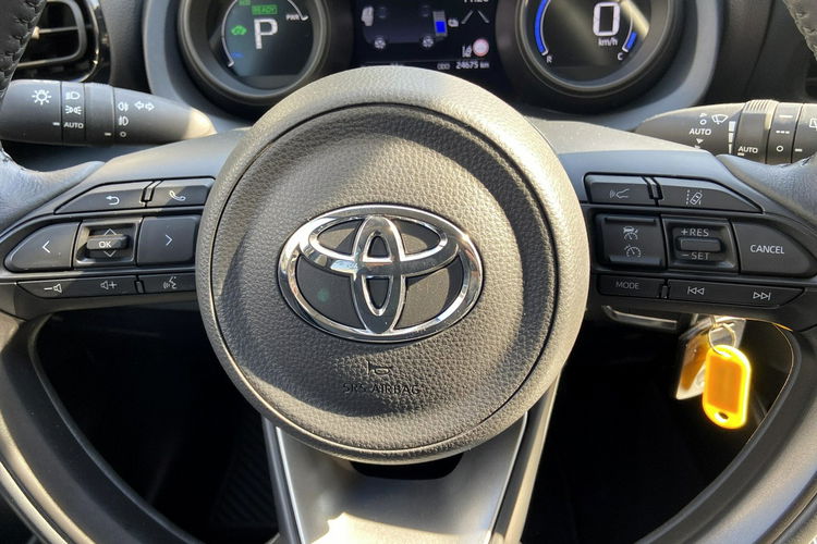 Toyota Yaris 1.5 HSD 116KM COMFORT STYLE TECH, salon Polska, gwarancja zdjęcie 21