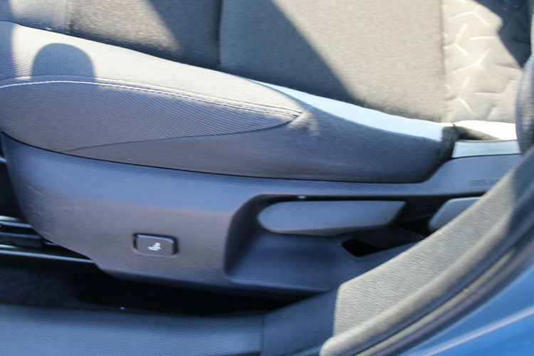 Toyota Corolla Comfort F-VAT SalonPL Gwarancja 2.0 180HP zdjęcie 17